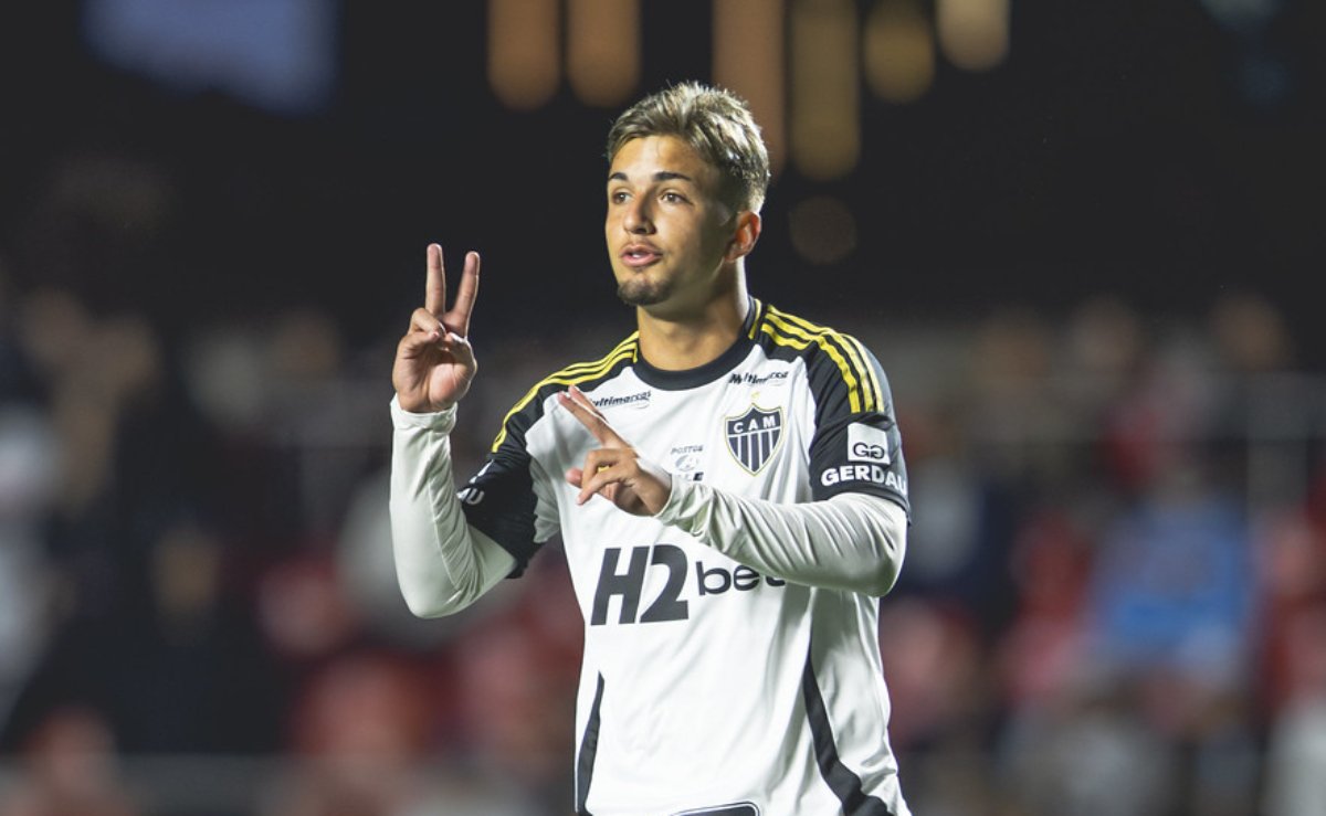 Mateus Iseppe, do Atlético, durante primeiro jogo da carreira como profissional - (foto: Pedro Souza/Atlético)