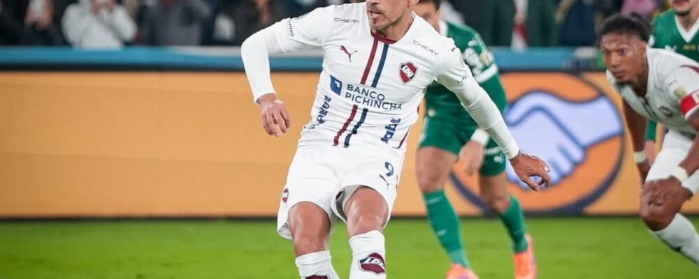 Foi pênalti? Renata Ruel opina sobre lance polêmico em LDU x Palmeiras na Libertadores