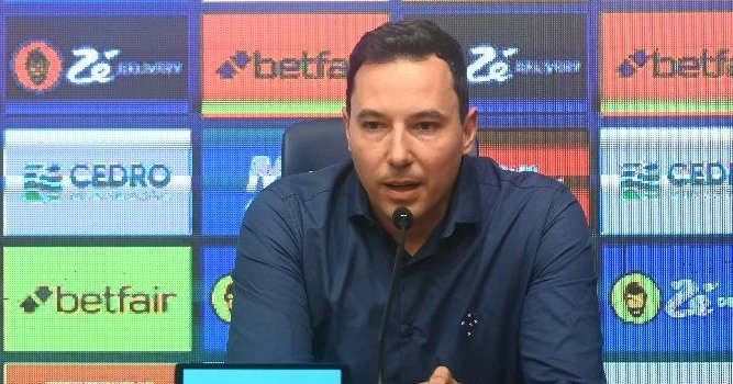 Pedro Junio relembra fase como jogador do Cruzeiro e treinos com time campeão de 2003