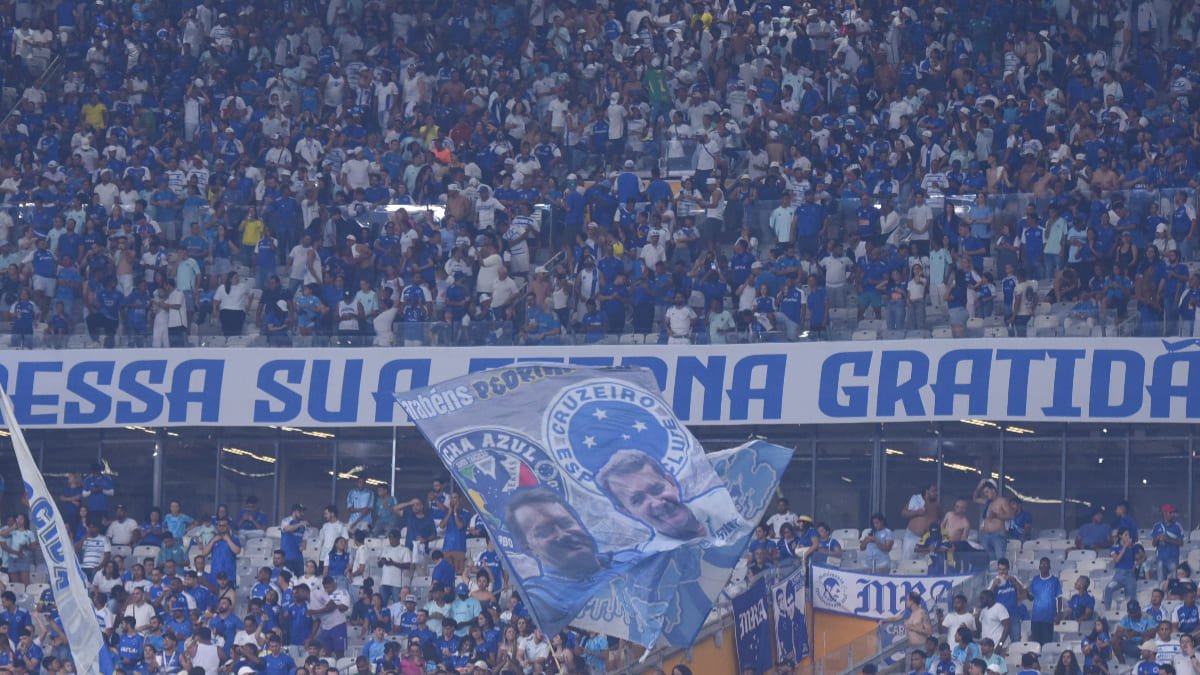 Torcida do Cruzeiro no Mineirão, em Belo Horizonte - (foto: Gladyston Rodrigues/EM/D.A. Press)