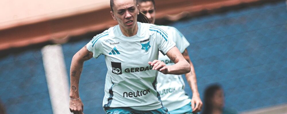 Meia volta a treinar após tragédia familiar e reforça Cruzeiro na semi do Mineiro