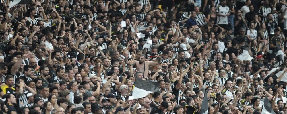 Final da Sul-Americana: vendas abertas para setor exclusivo do Atlético; torcedores acusam problemas