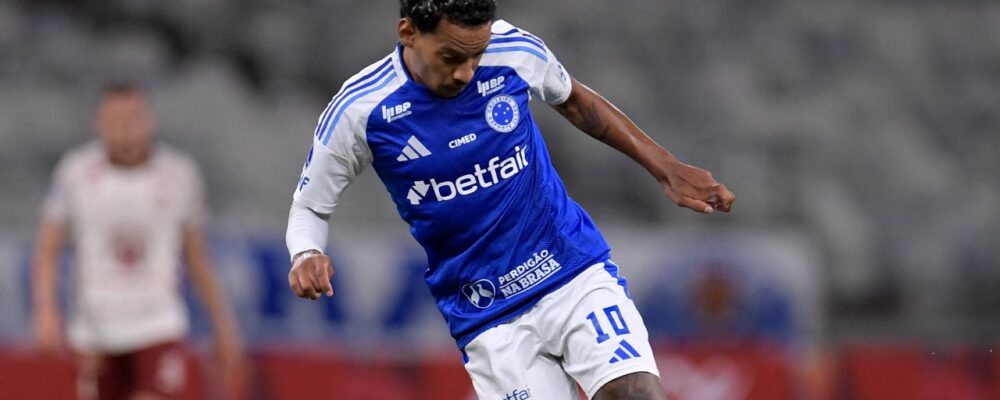 Os quatro pendurados do Cruzeiro diante do Vitória no Brasileiro