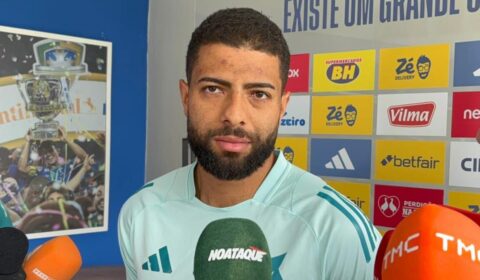 Cruzeiro x Vitória: zagueiro alerta para necessidade de dar resposta à torcida