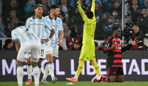 Ex-Atlético tem nova lesão contra Flamengo e torcida perde a paciência: ‘Rescisão já’