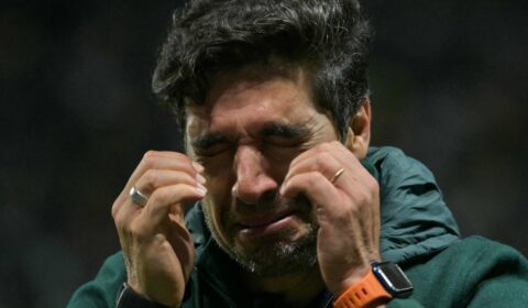 Palmeiras: Abel iguala Telê Santana, Gallardo e Renato Gaúcho