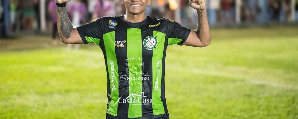 Ex-atacante do Cruzeiro perde 40kg e pode ser campeão de 2ª divisão estadual