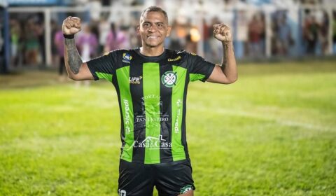 Ex-atacante do Cruzeiro perde 40kg e pode ser campeão de 2ª divisão estadual