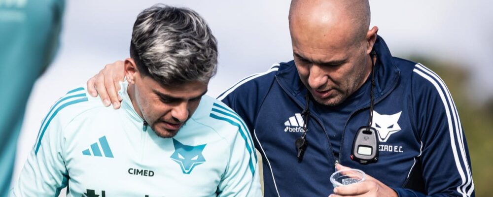 Cruzeiro: Fagner avança em transição e volta a treinar parcialmente com o time