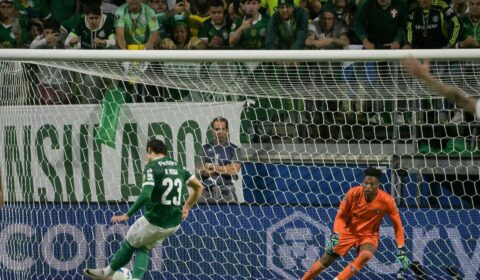 Reviravolta! Palmeiras faz o quarto gol sobre a LDU na semifinal da Libertadores