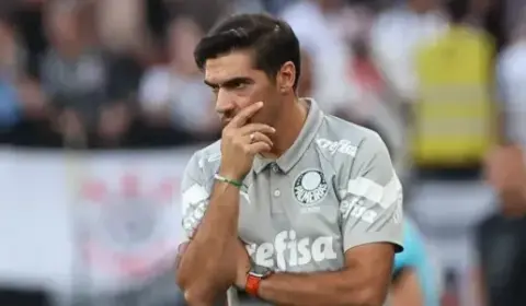 Abel Ferreira eleito maior técnico do século no futebol brasileiro