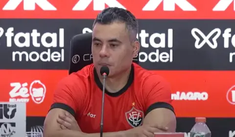 Após vitória no clássico, Jair Ventura enaltece elenco no Brasileirão