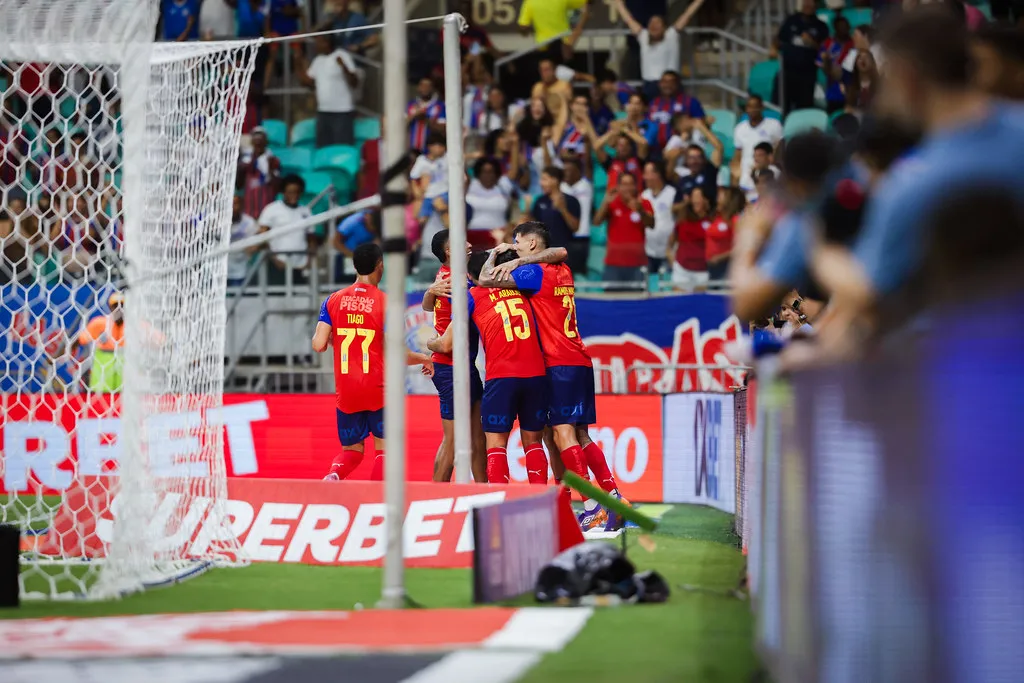 Bahia goleia Grêmio Brasileirão