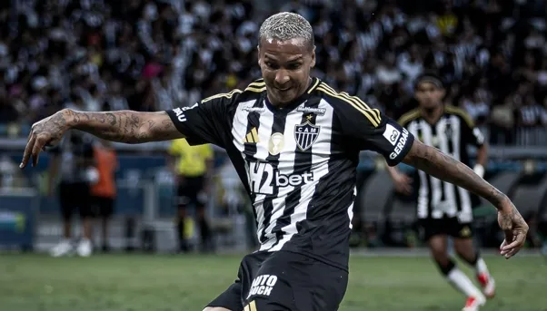Atlético-MG negocia com Cuiabá para parcelar dívida atrasada da compra de Deyverson