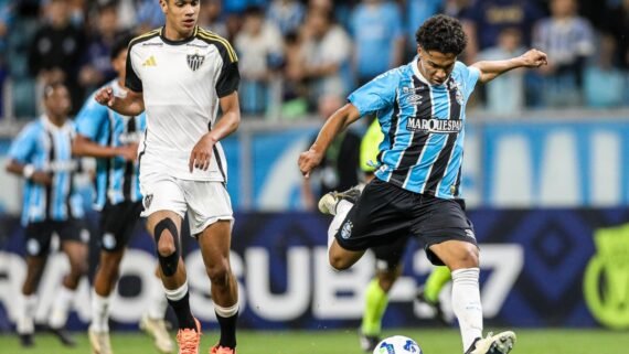 Lance do jogo entre Grêmio e Atlético pela final do Brasileiro Sub-17 (foto: ANGELO PIERETTI/GRÊMIO)