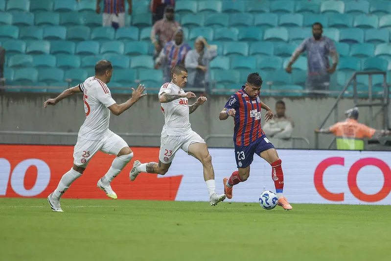 Bahia bate Internacional no Brasileirao 5