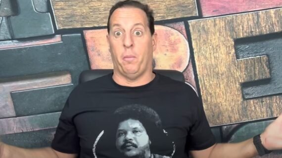 Benjamin Back, mais conhecido como Benja, apresentou programa esportivo no SBT (foto: Reprodução/YouTube)