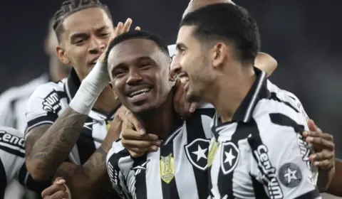 Botafogo 2 x 1 Bahia – Fogão quebra tabu e volta ao G-4