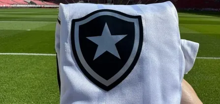 Botafogo acelera planejamento para 2026 e foca em vaga na Libertadores