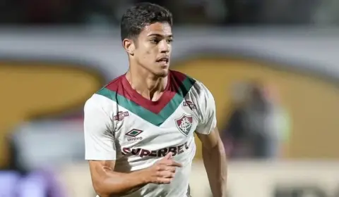 Botafogo tem interesse na contratação de lateral do Fluminense