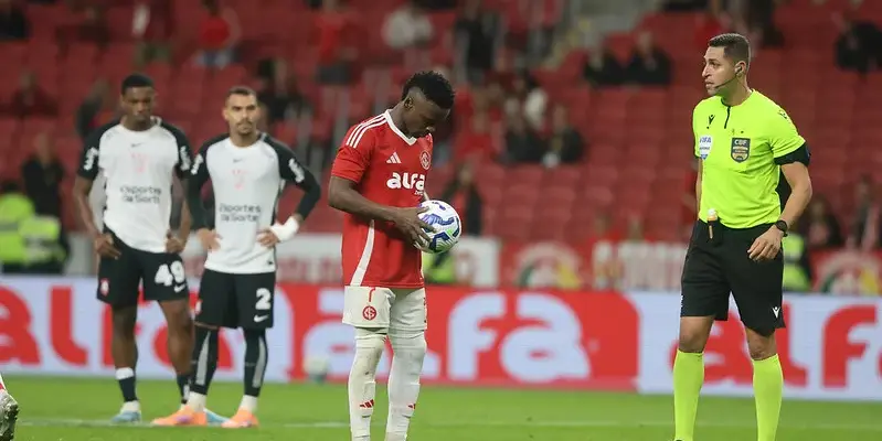 CBF divulga áudio do VAR de pênalti polêmico em Inter x Corinthians