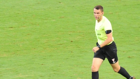 O árbitro Paulo Cesar Zanovelli da Silva apitará o clássico entre Atlético e Cruzeiro, nesta quarta-feira, pelo Brasileiro (foto: Juarez Rodrigues/EM/D.A Press)