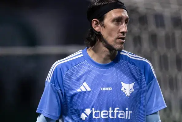 Cássio propõe selar paz com arbitragem: ‘Temos que nos unir’