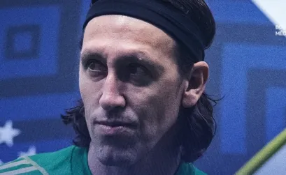 Cássio recebe alta mas desfalca Cruzeiro após sofrer trauma cervical