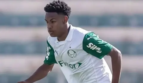Conheça joia de 15 anos do Palmeiras que chama a atenção da Europa