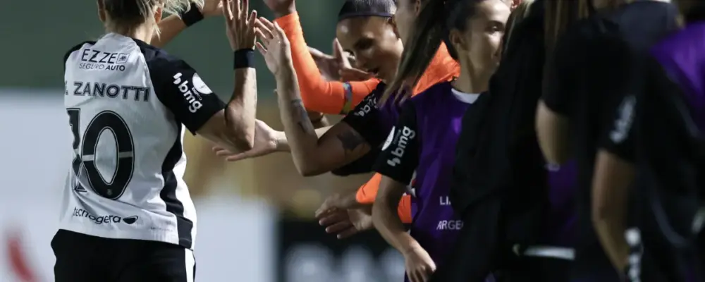 Corinthians vence Santa Fe e encara Boca Juniors nas quartas; Ferroviária avança