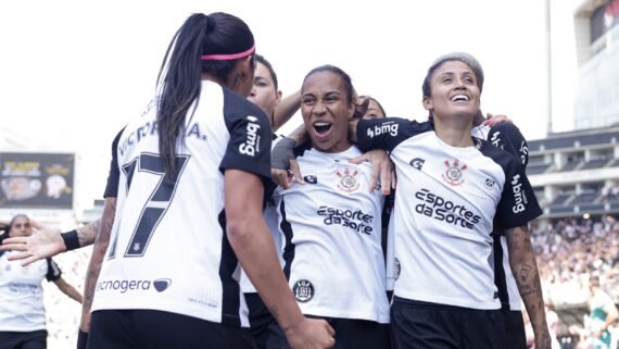 Jogadoras do Corinthians comemorando vitória na final do Brasileiro Feminino (foto: CBF/Divulgação)