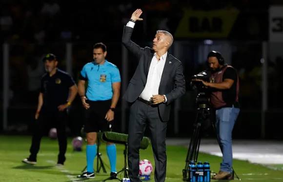 Crespo mostra confiança em recuperação do São Paulo: “Temos de acreditar”