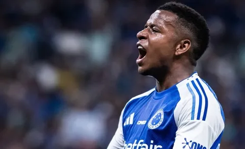 Cruzeiro perde atacantes e Keny Arroyo ganha chance como titular