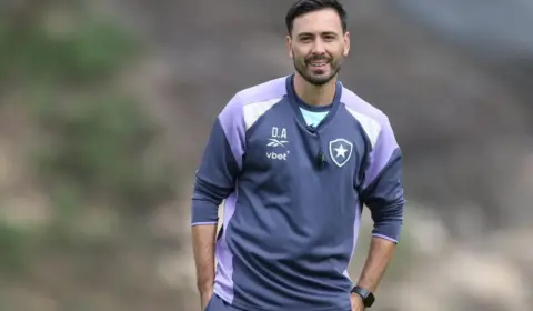 Davide Ancelotti projeta Libertadores e exalta vitória do Botafogo: “Temos que dar continuidade”