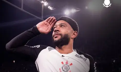 Depay é convocado pela Holanda e deve voltar ao Corinthians contra Mirassol