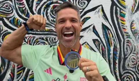 Diego Ribas, ídolo do Santos, alerta para crise e aposta em retorno de Neymar