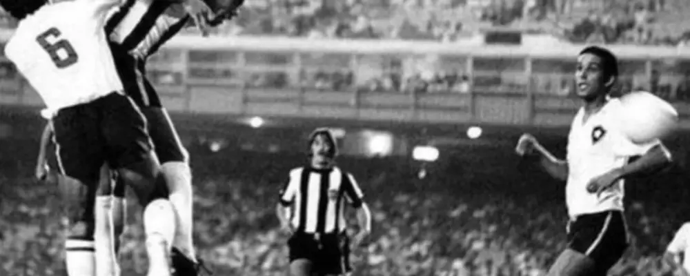 Entre céus e campos: o futebol brasileiro no Dia do Aviador