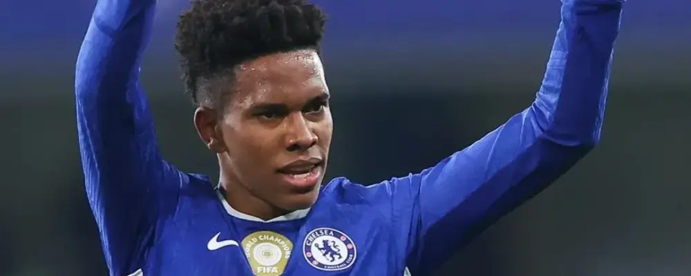 Estêvão é o único brasileiro entre os finalistas ao prêmio Golden Boy