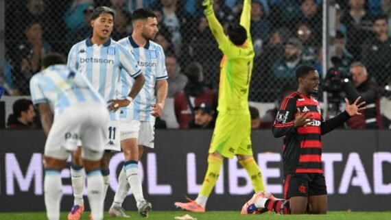 Racing x Flamengo (foto: Luis ROBAYO / AFP)
