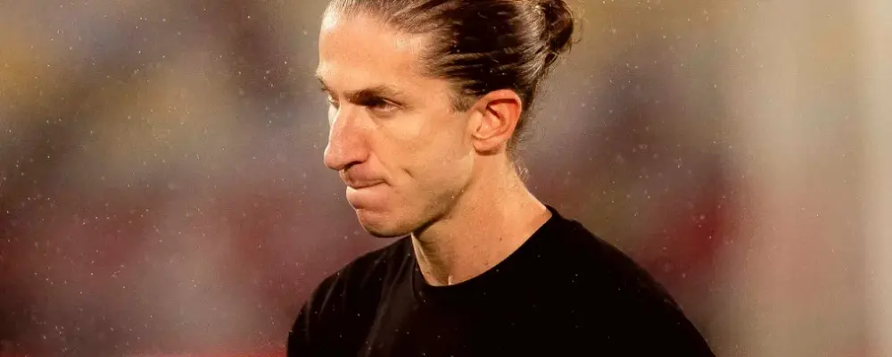 Filipe Luís: ‘Se tem alguém que não pode reclamar de arbitragem é o Palmeiras’