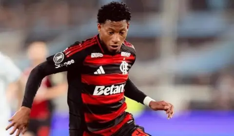 Flamengo planeja contestar expulsão de Plata na Libertadores