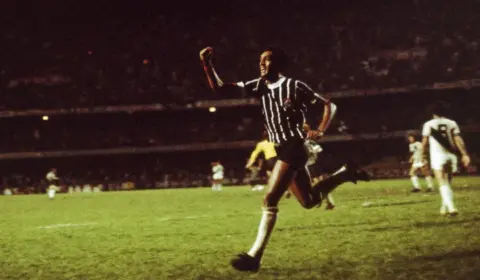 Há 48 anos, Corinthians vencia a Ponte Preta e encerrava jejum de quase 23 anos com grito de campeão
