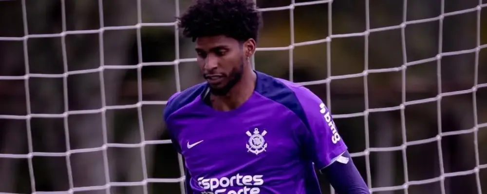 Hugo Souza segue como dúvida no Corinthians para duelo contra o Grêmio