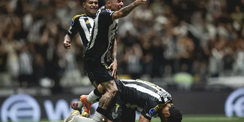 Hulk se emociona e Bernard relembra 2013: Atlético vive noite de redenção rumo à final