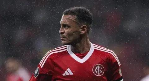 Internacional encara o Bahia sem Alan Patrick e com mudanças no time