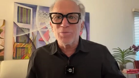 Jornalista Jaeci Carvalho, colunista do Estado de Minas (foto: Reprodução/YouTube)