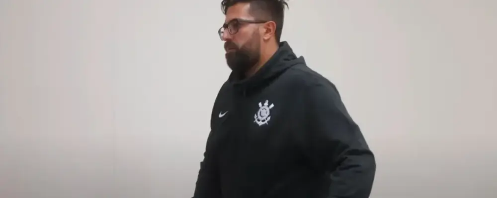 Laruccia comenta saída do Corinthians sub-17 e mira Série A profissional