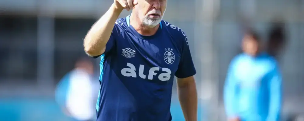 Mano Menezes se diz satisfeito com desempenho do Grêmio