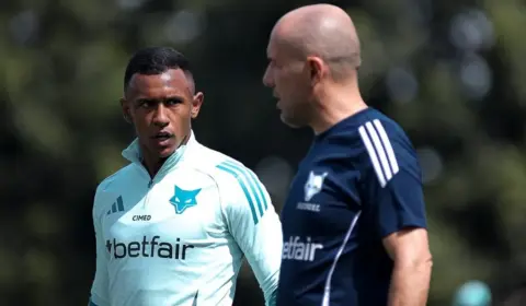 Marquinhos sofre grave lesão e vira desfalque no Cruzeiro para reta final do Brasileirão