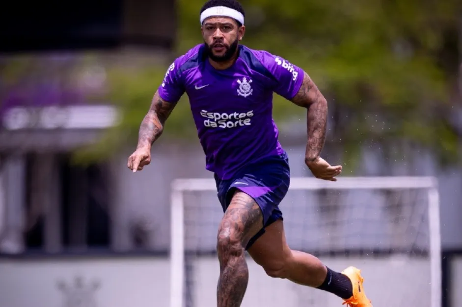 Memphis faz post enigmático após ver barbárie no Rio e perder treino: 'Mundo precisa de cura' (Foto: Rodrigo Coca / Agência Corinthians)